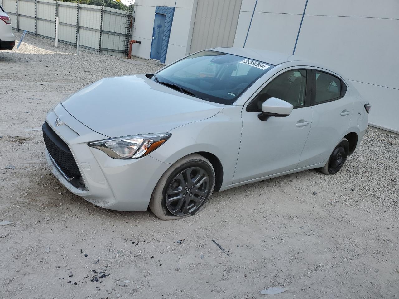 3MYDLBYVXKY523153 2019 Toyota Yaris L