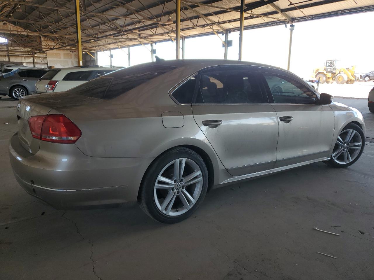 1VWBT7A34FC003392 2015 Volkswagen Passat Se