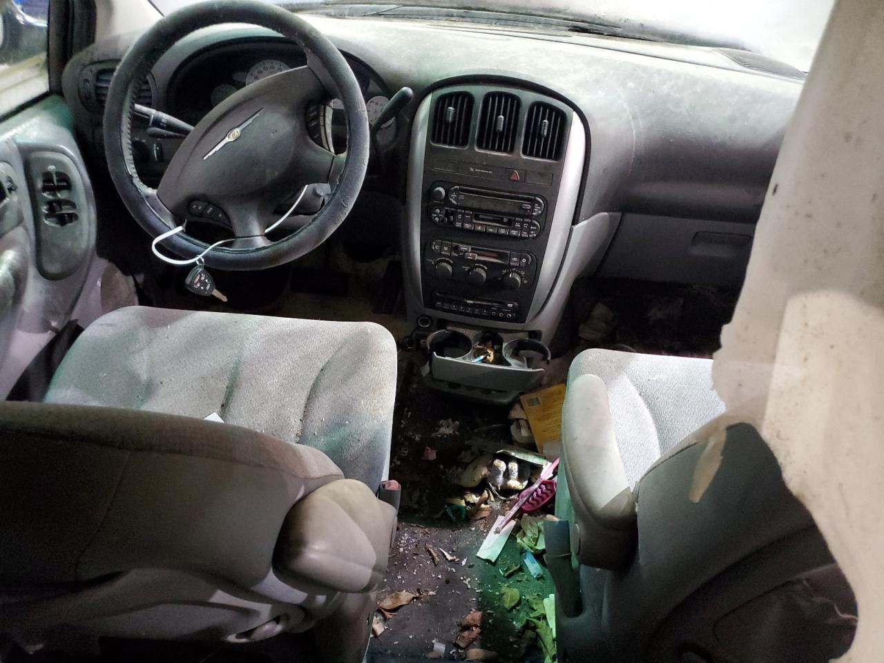 2C4GP54L05R487256 2005 Chrysler Town & Country Touring