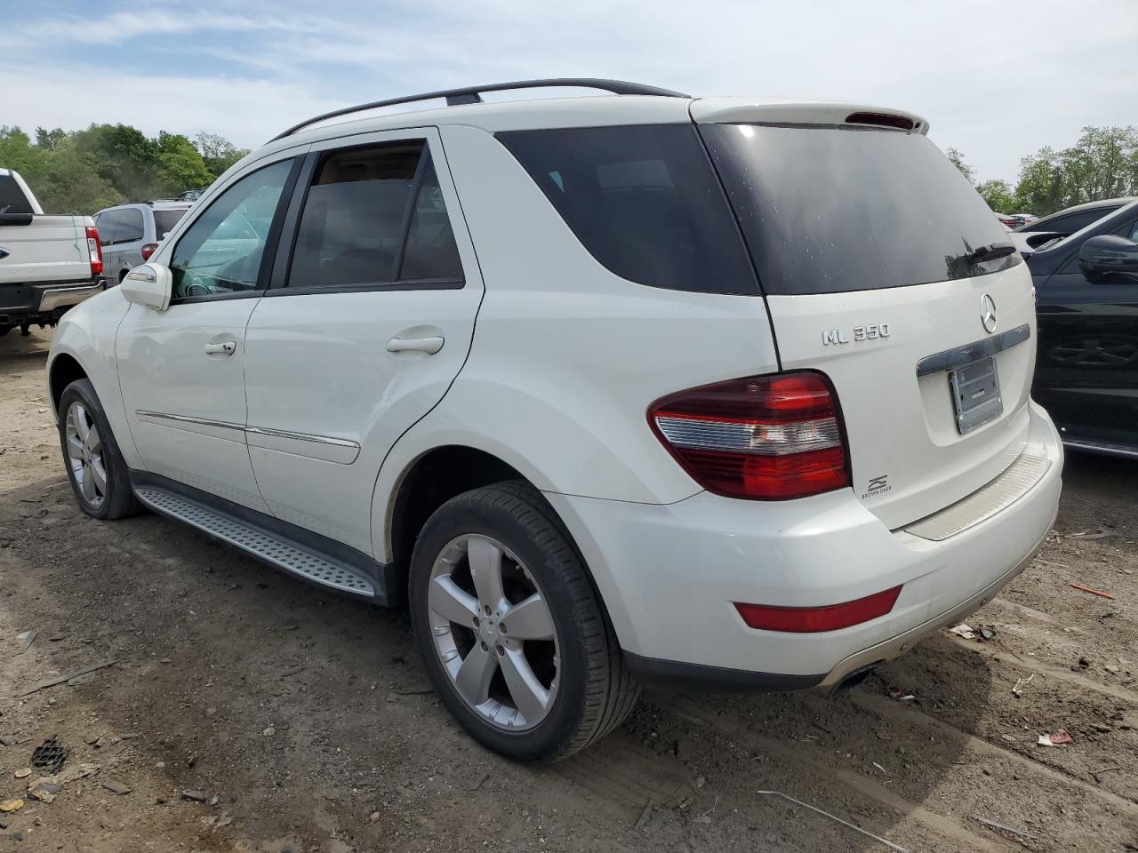 4JGBB86E19A483375 2009 Mercedes-Benz Ml 350