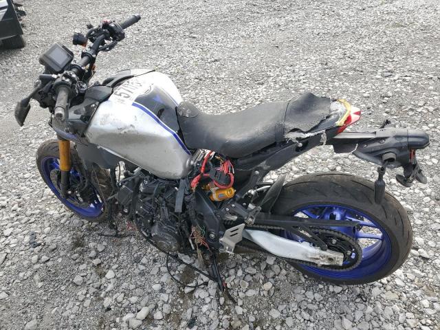 YAMAHA MT09 D 2023 blue  gas JYARN72E7PA001589 photo #4