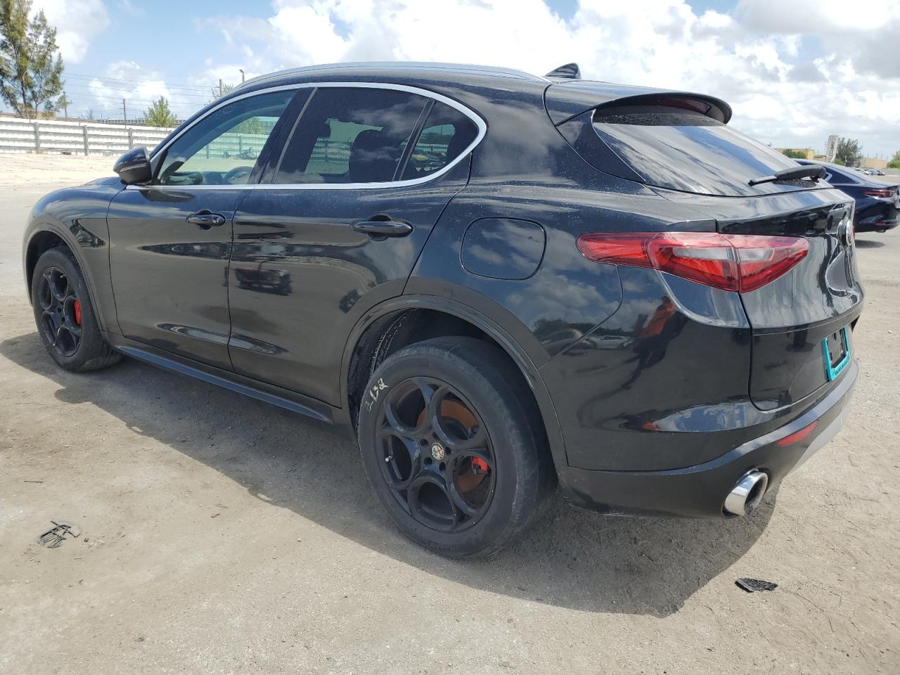 ZASFAKAN3J7B61925 2018 Alfa Romeo Stelvio