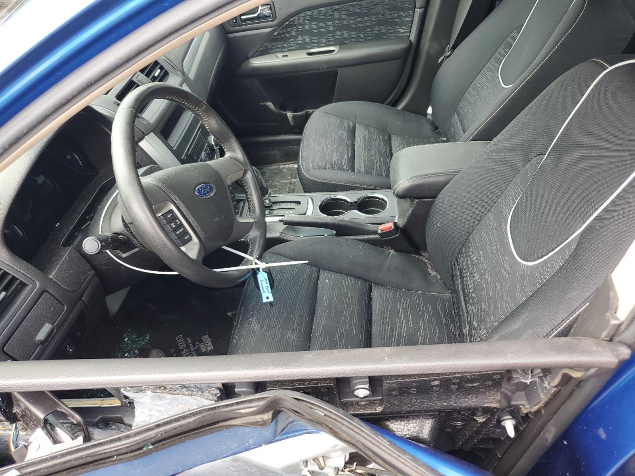 3FAHP0HA1BR199208 2011 Ford Fusion Se