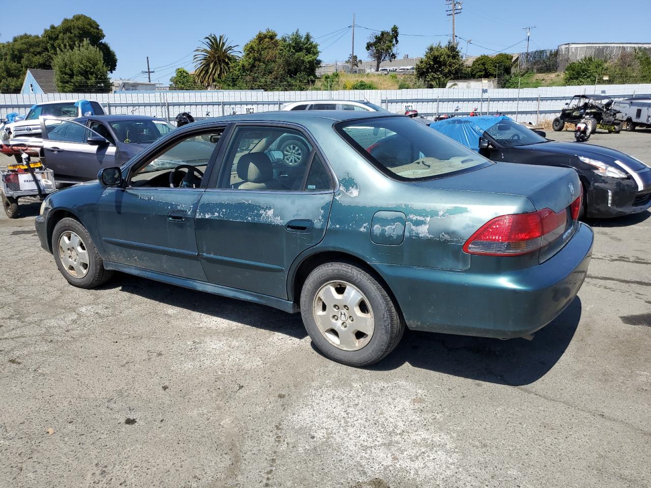 1HGCG16512A047747 2002 Honda Accord Ex