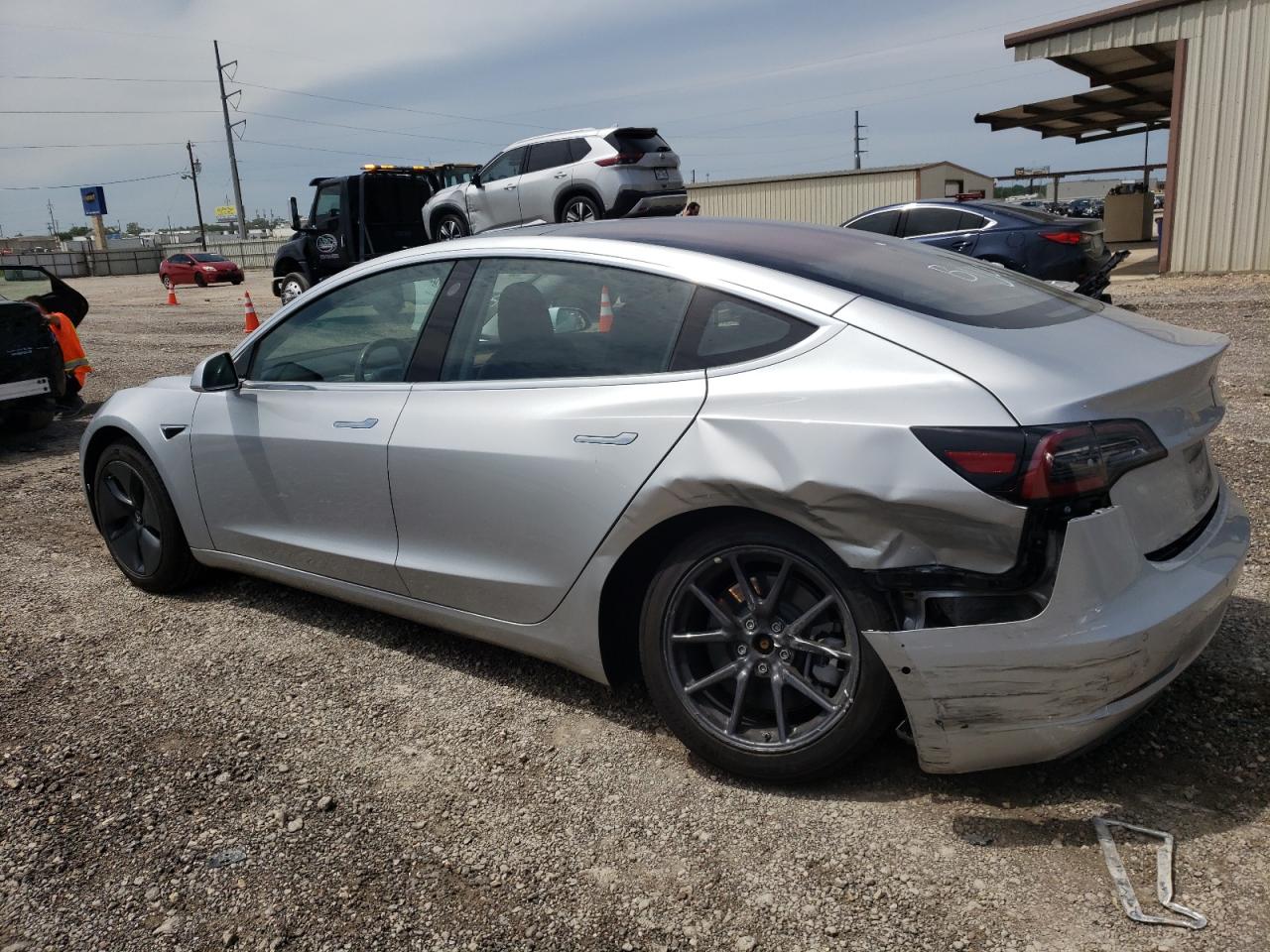 5YJ3E1EA8JF037337 2018 Tesla Model 3