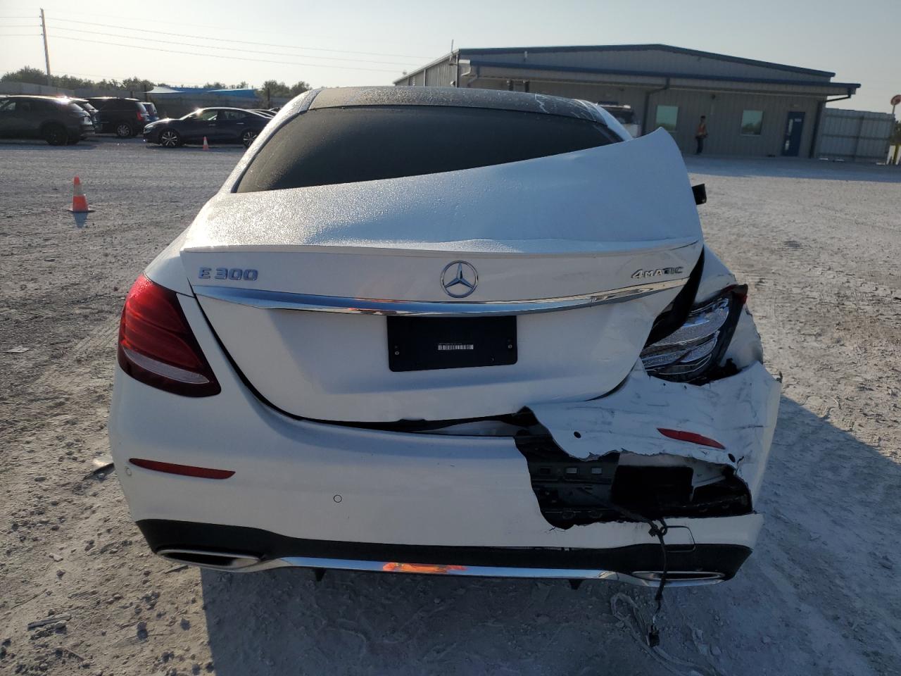 WDDZF4KB7KA579440 2019 Mercedes-Benz E 300 4Matic