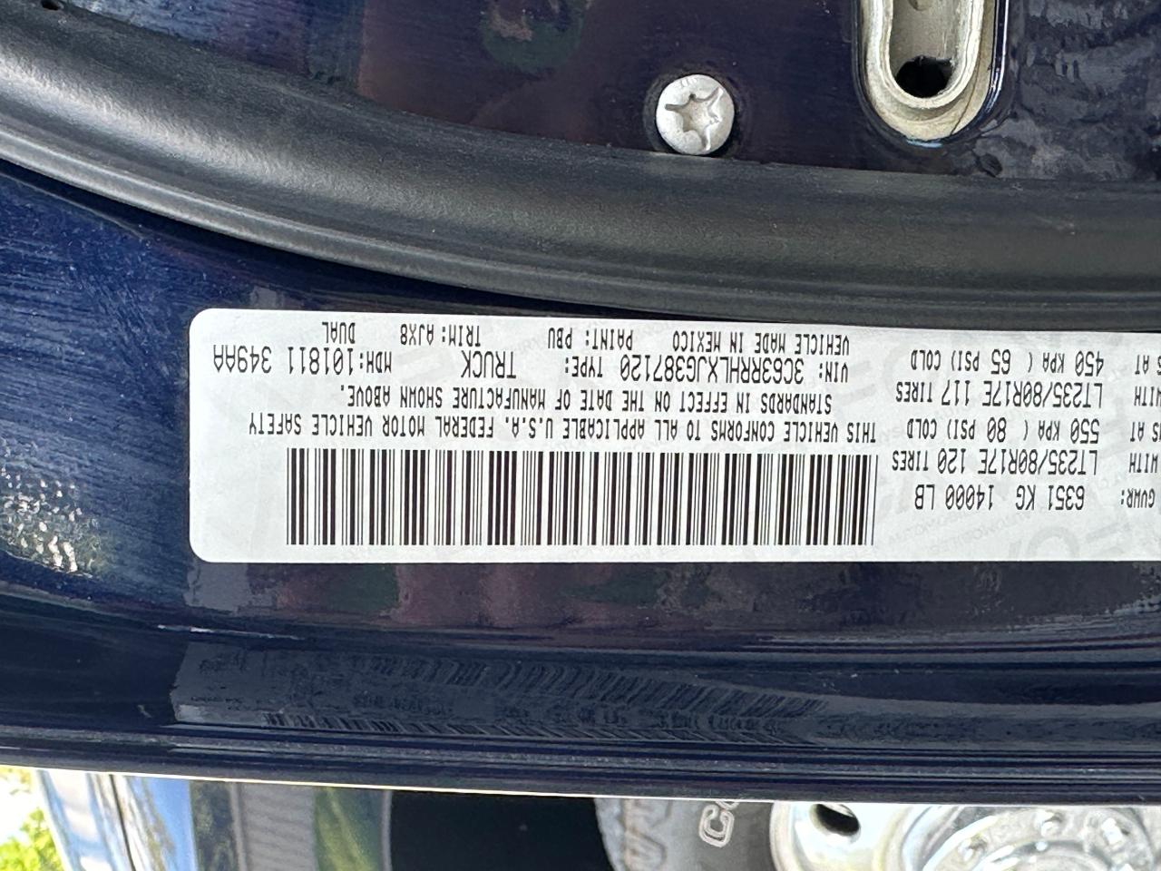 3C63RRHLXJG387120 2018 Ram 3500 Slt