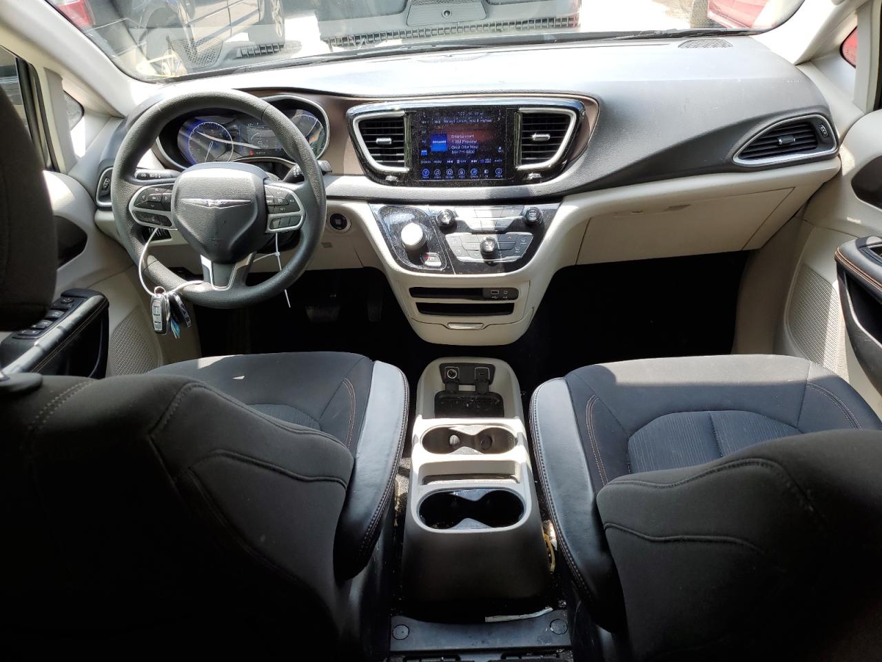 2C4RC1DG0HR519028 2017 Chrysler Pacifica Touring