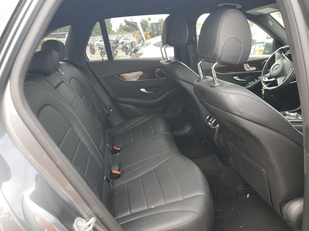 WDC0G4JB6JV072404 2018 Mercedes-Benz Glc 300