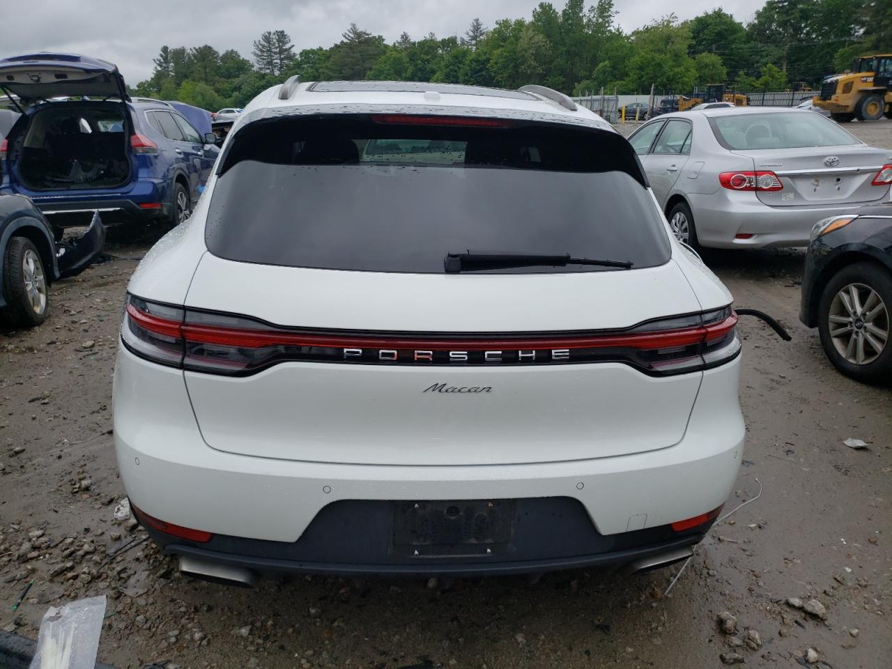 WP1AA2A55LLB01317 2020 Porsche Macan