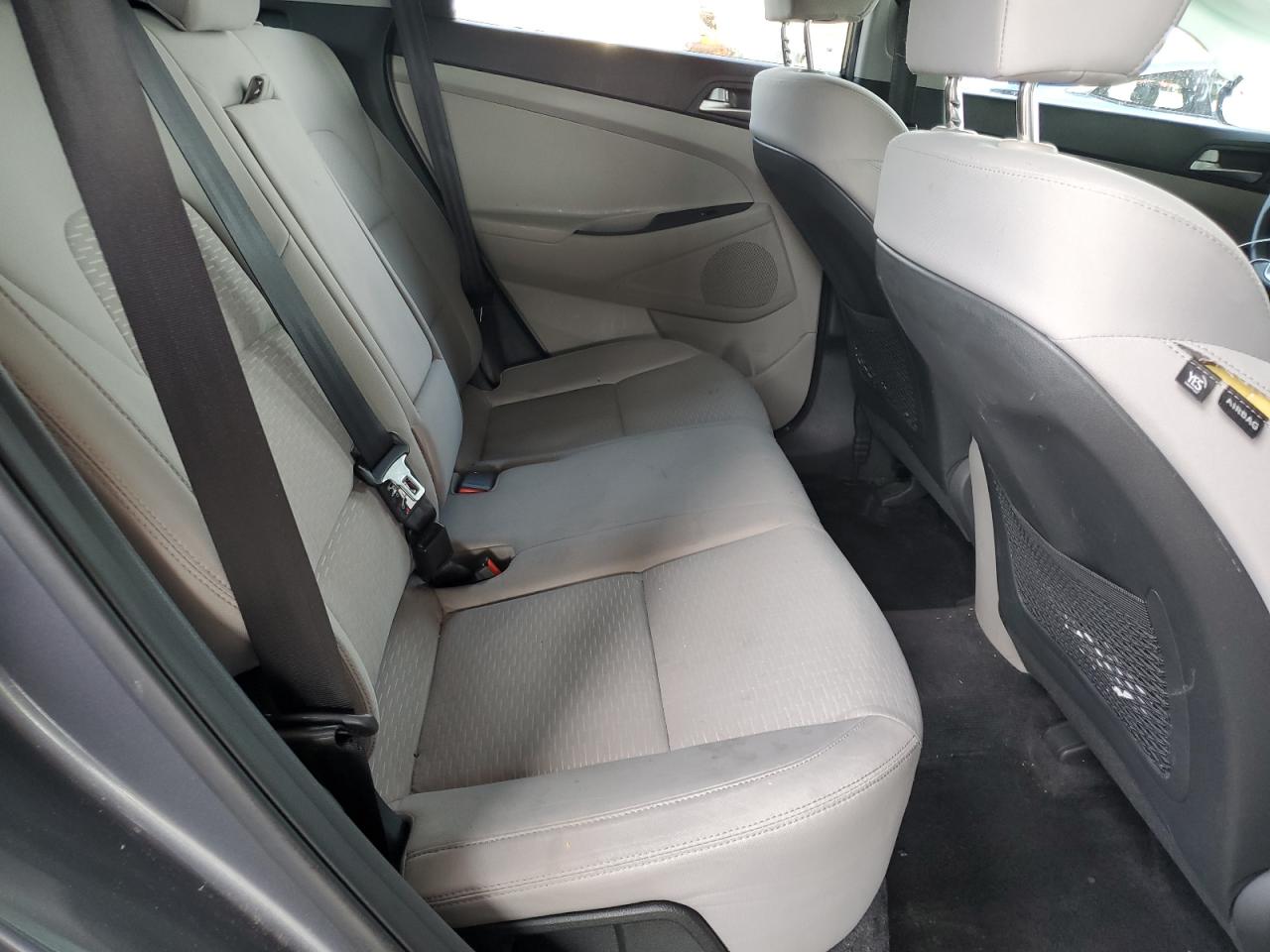 KM8J2CA47KU076825 2019 Hyundai Tucson Se