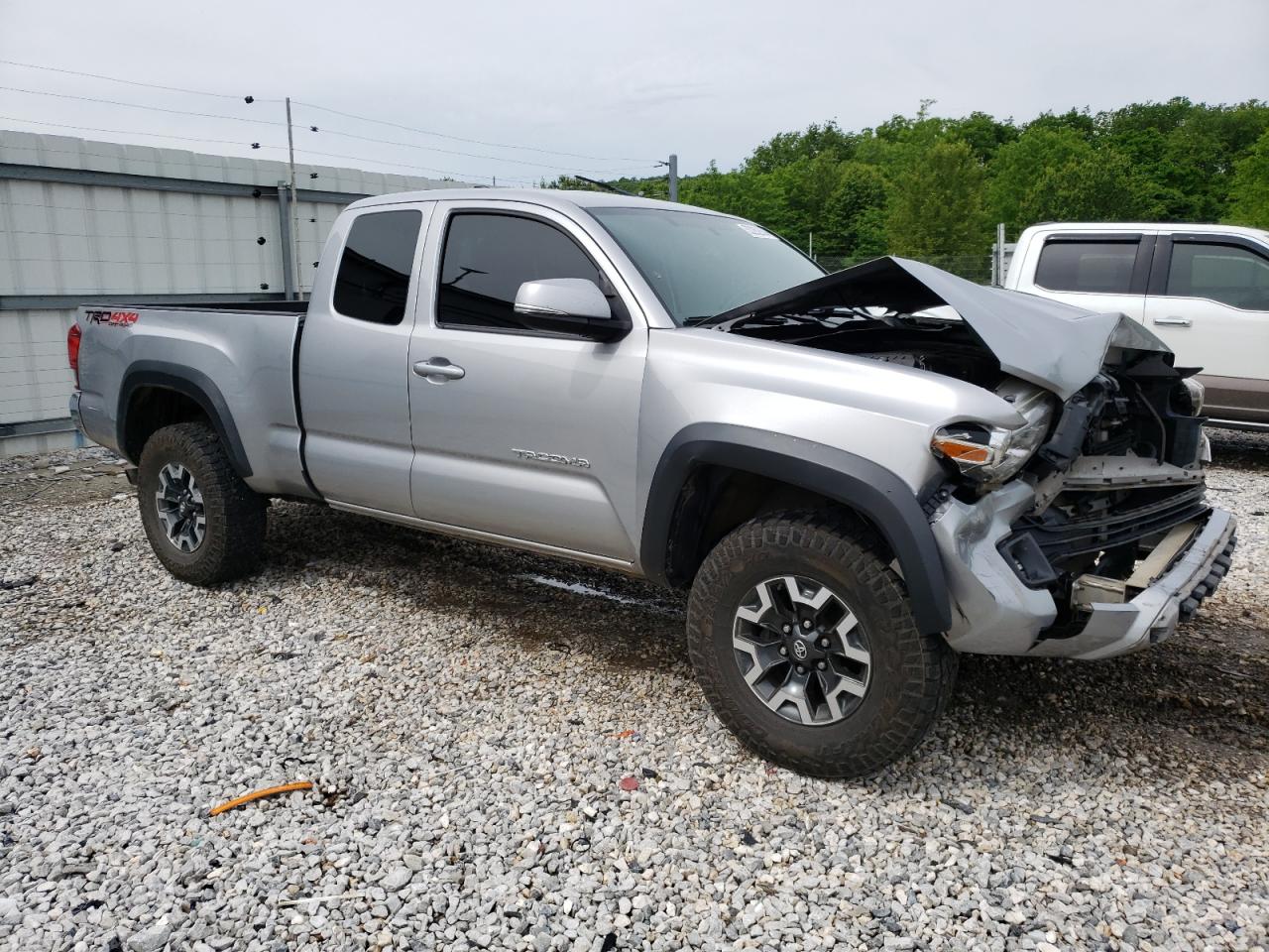 2016 Toyota Tacoma Access Cab vin: 5TFSZ5AN5GX006965