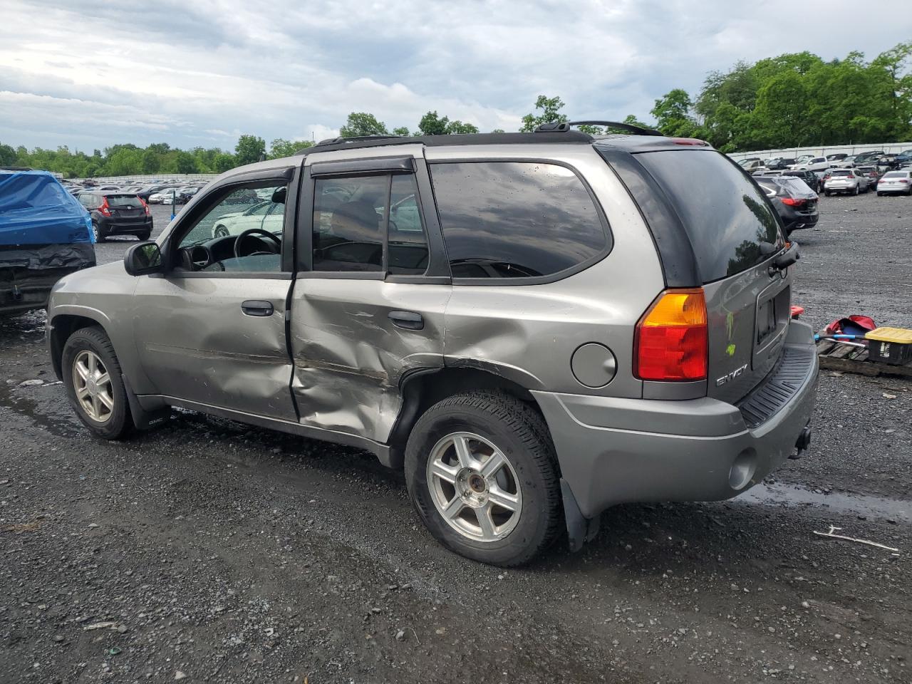 1GKDT33S692100617 2009 GMC Envoy Sle