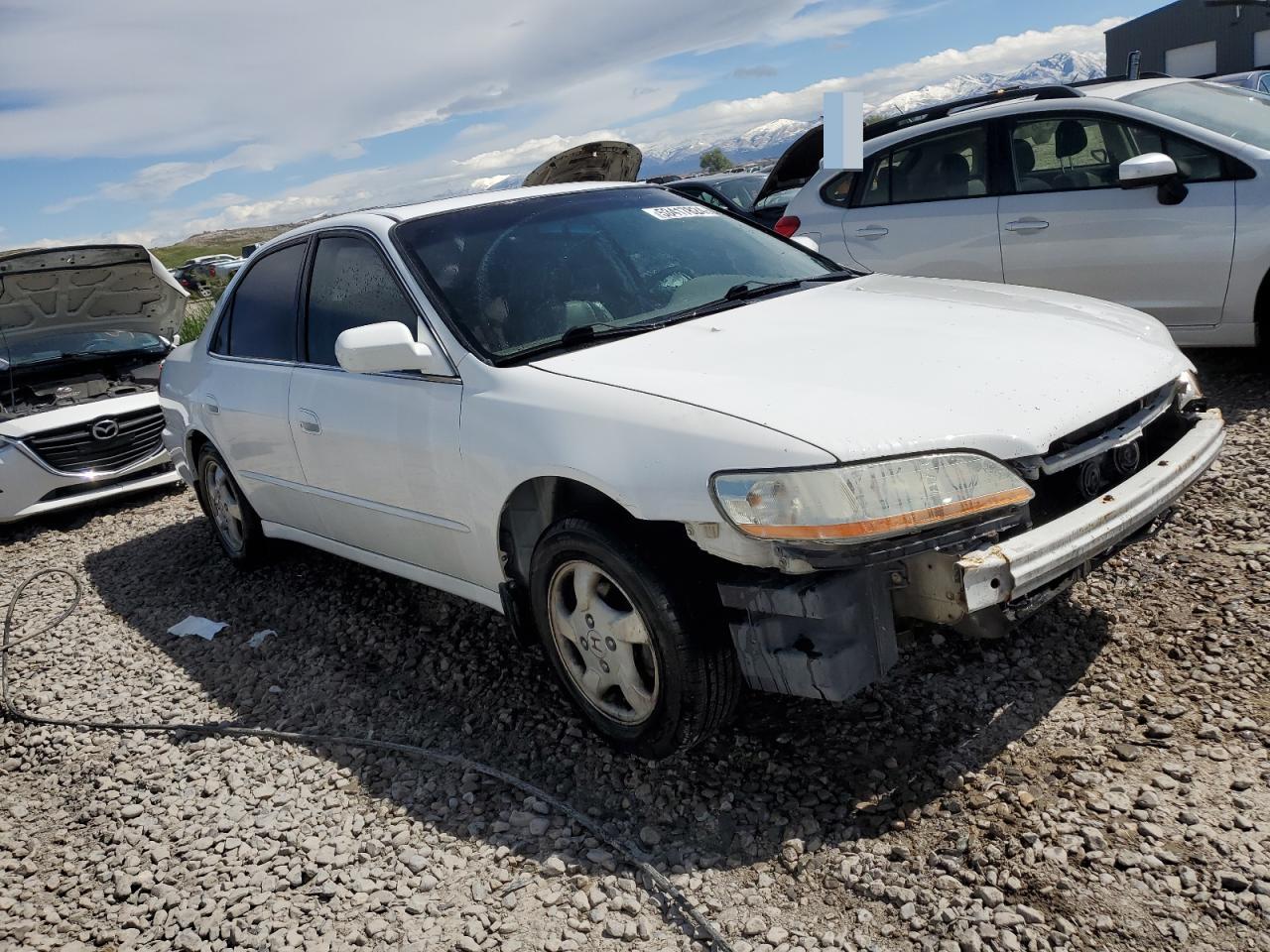 1HGCG5657WA233709 1998 Honda Accord Ex