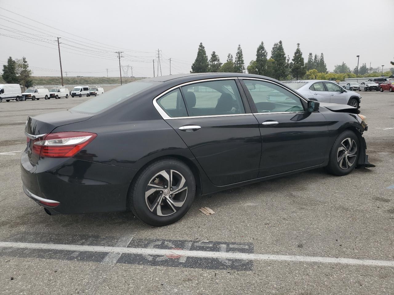 1HGCR2F3XHA040464 2017 Honda Accord Lx