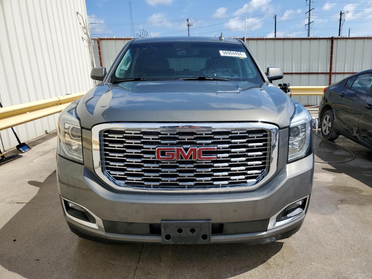 1GKS2HKJ6JR206125 2018 GMC Yukon Xl Denali