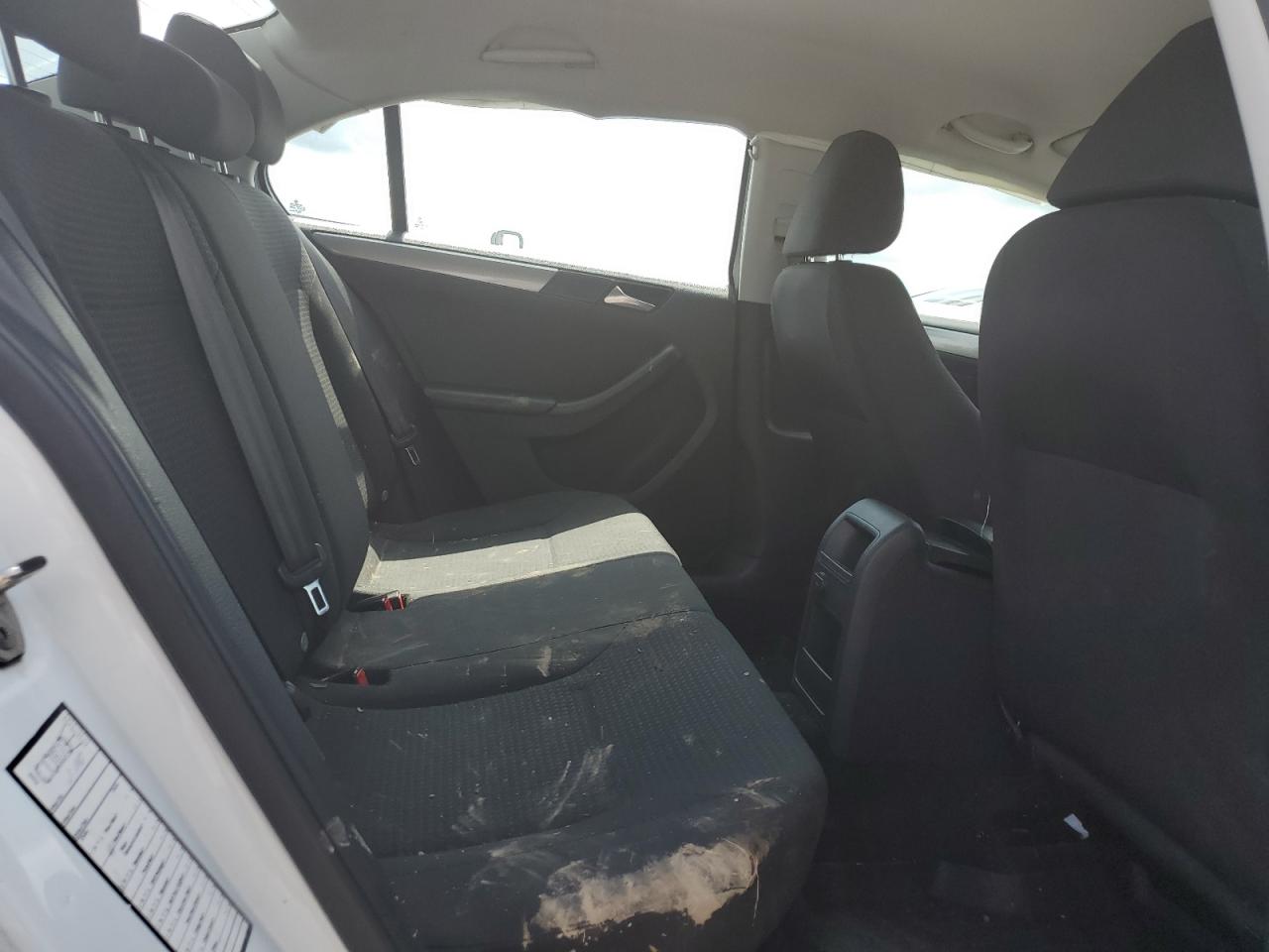 3VWD67AJ9GM261440 2016 Volkswagen Jetta Se