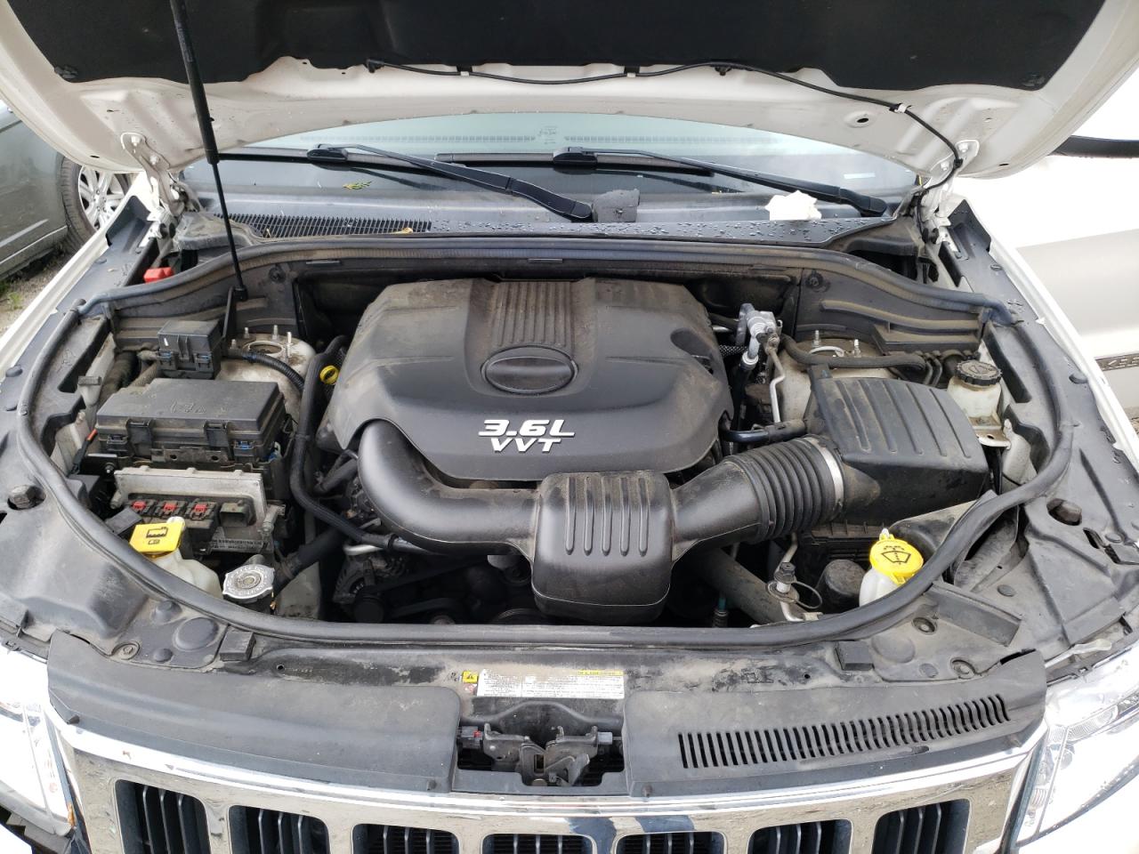 1C4RJFAG4CC175681 2012 Jeep Grand Cherokee Laredo