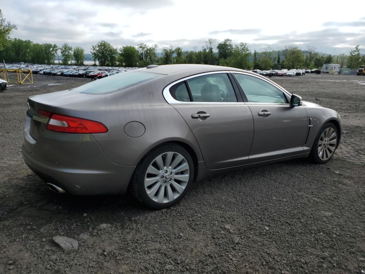 SAJWA06B09HR32148 2009 Jaguar Xf Premium Luxury