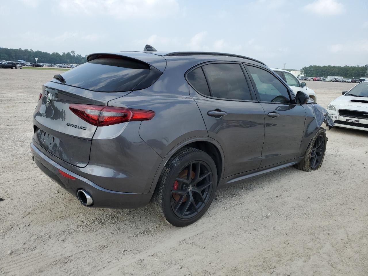 ZASPAKBN1M7D00487 2021 Alfa Romeo Stelvio Ti