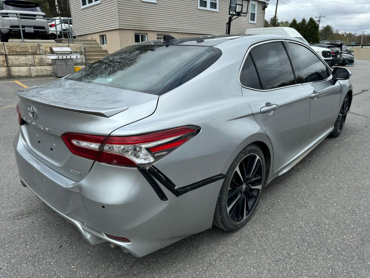 2018 Toyota Camry Xse vin: 4T1B61HK8JU506037