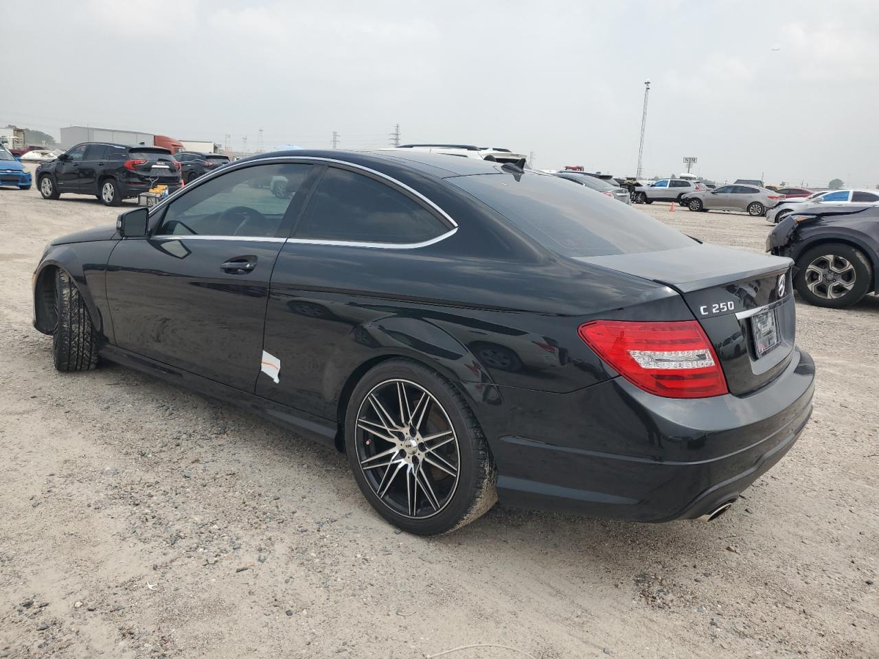 WDDGJ4HB4DG156084 2013 Mercedes-Benz C 250