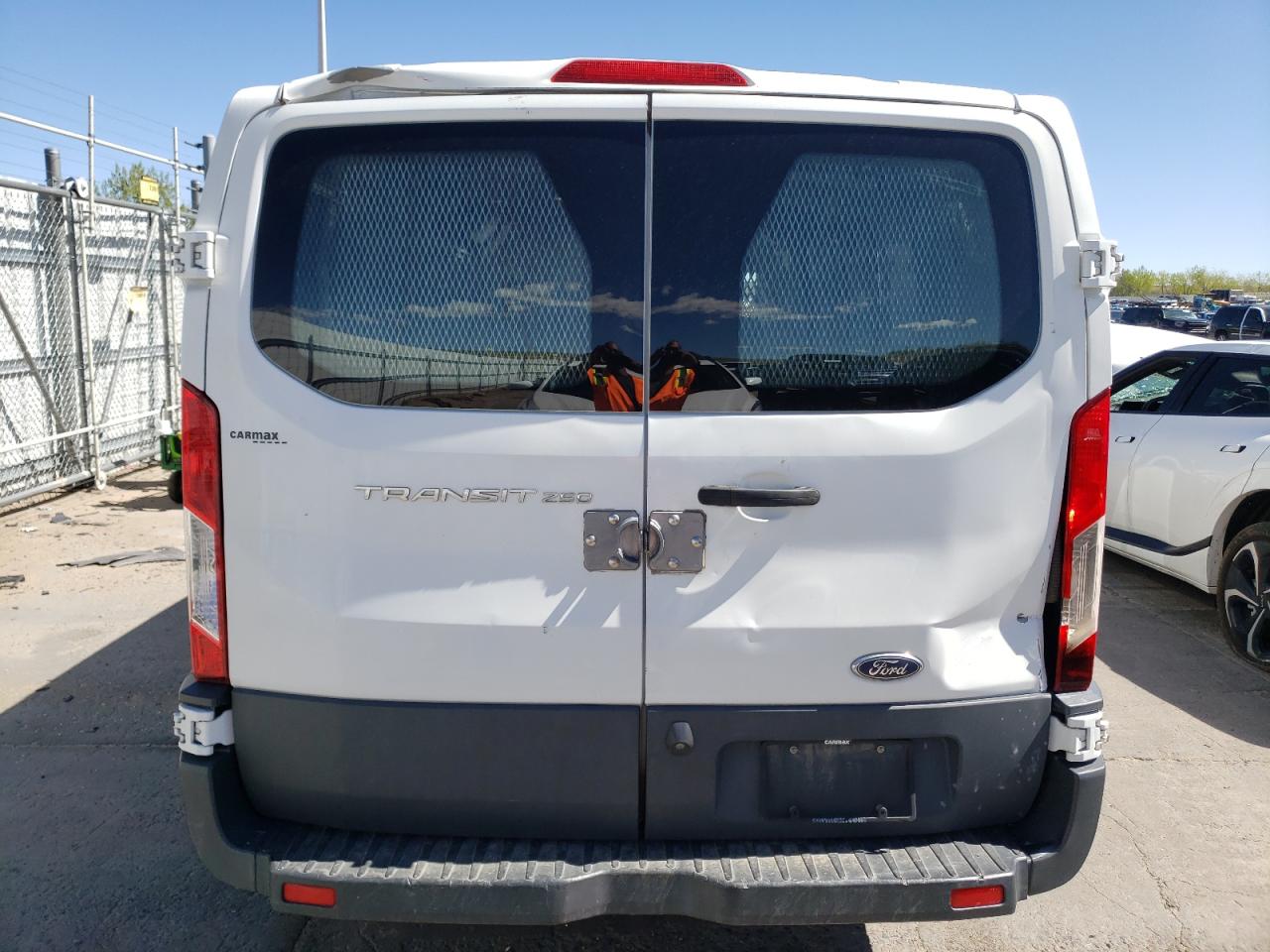 2017 Ford Transit T-250 vin: 1FTYR1ZM6HKA66847