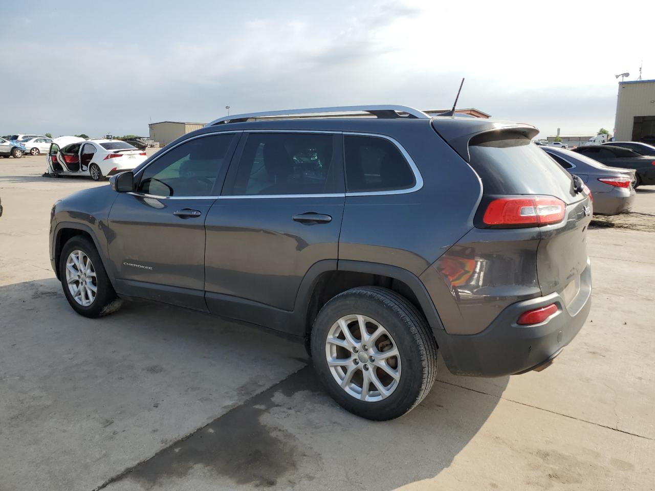 1C4PJLCB5GW282539 2016 Jeep Cherokee Latitude