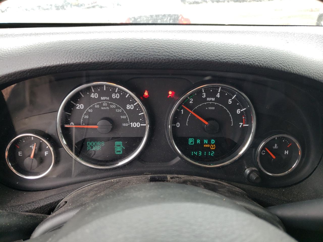 1C4BJWDG0EL277303 2014 Jeep Wrangler Unlimited Sport