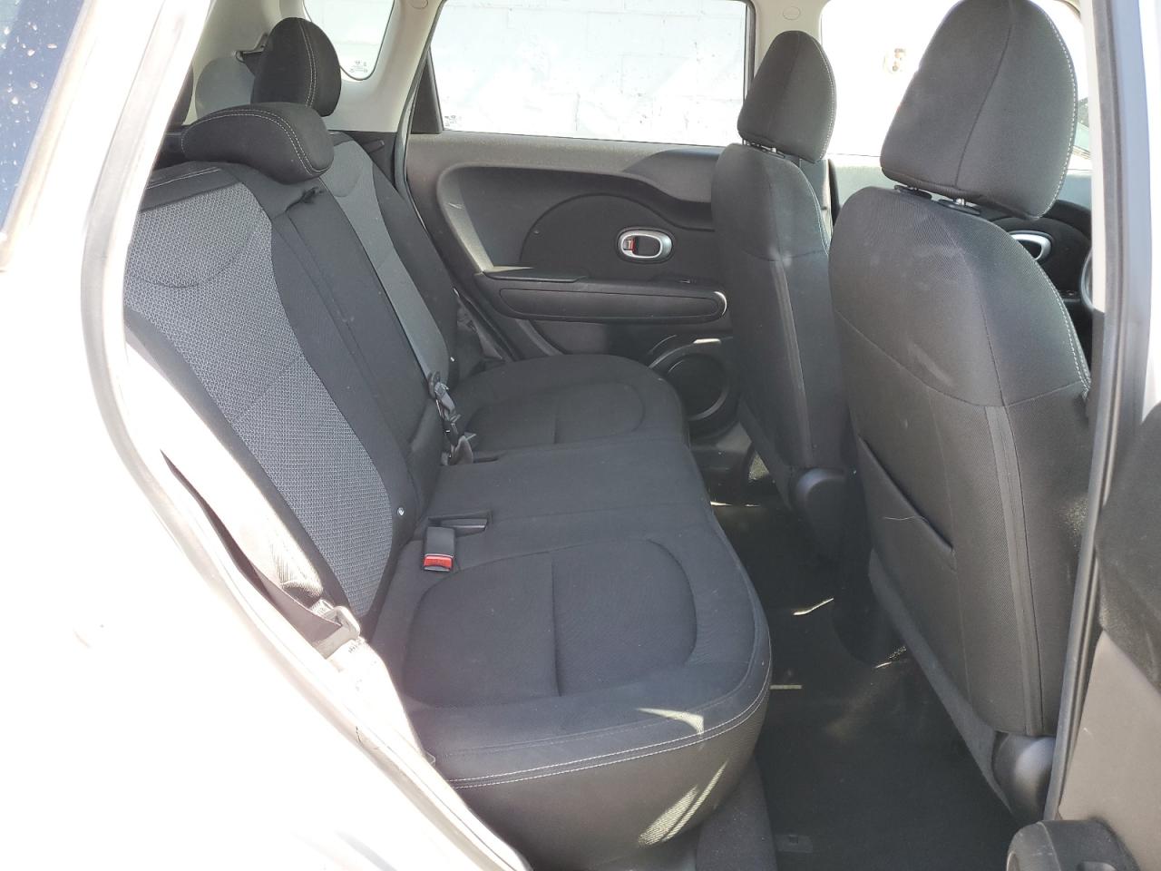 KNDJP3A51H7450299 2017 Kia Soul +