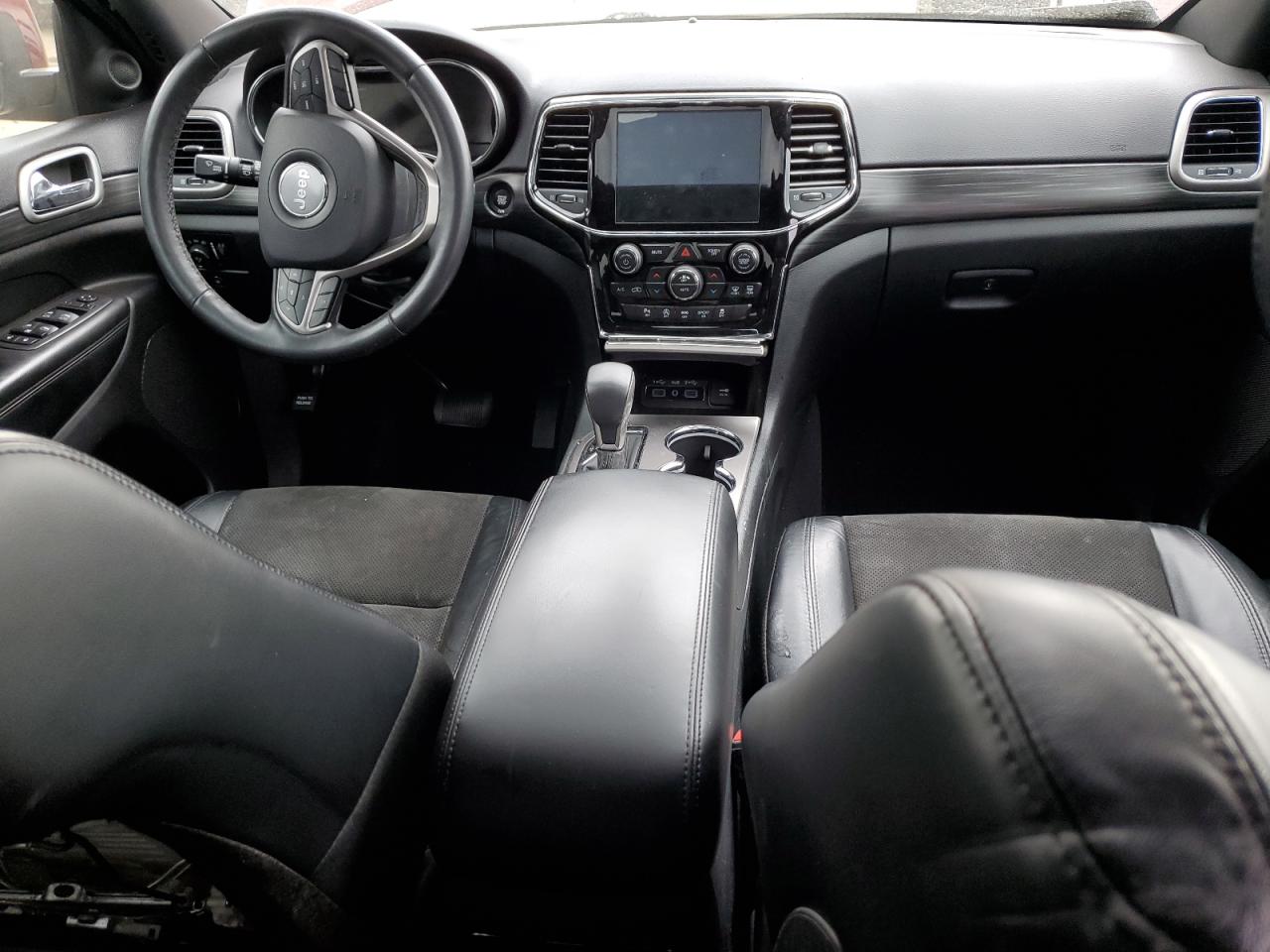 1C4RJFAG0KC786760 2019 Jeep Grand Cherokee Laredo