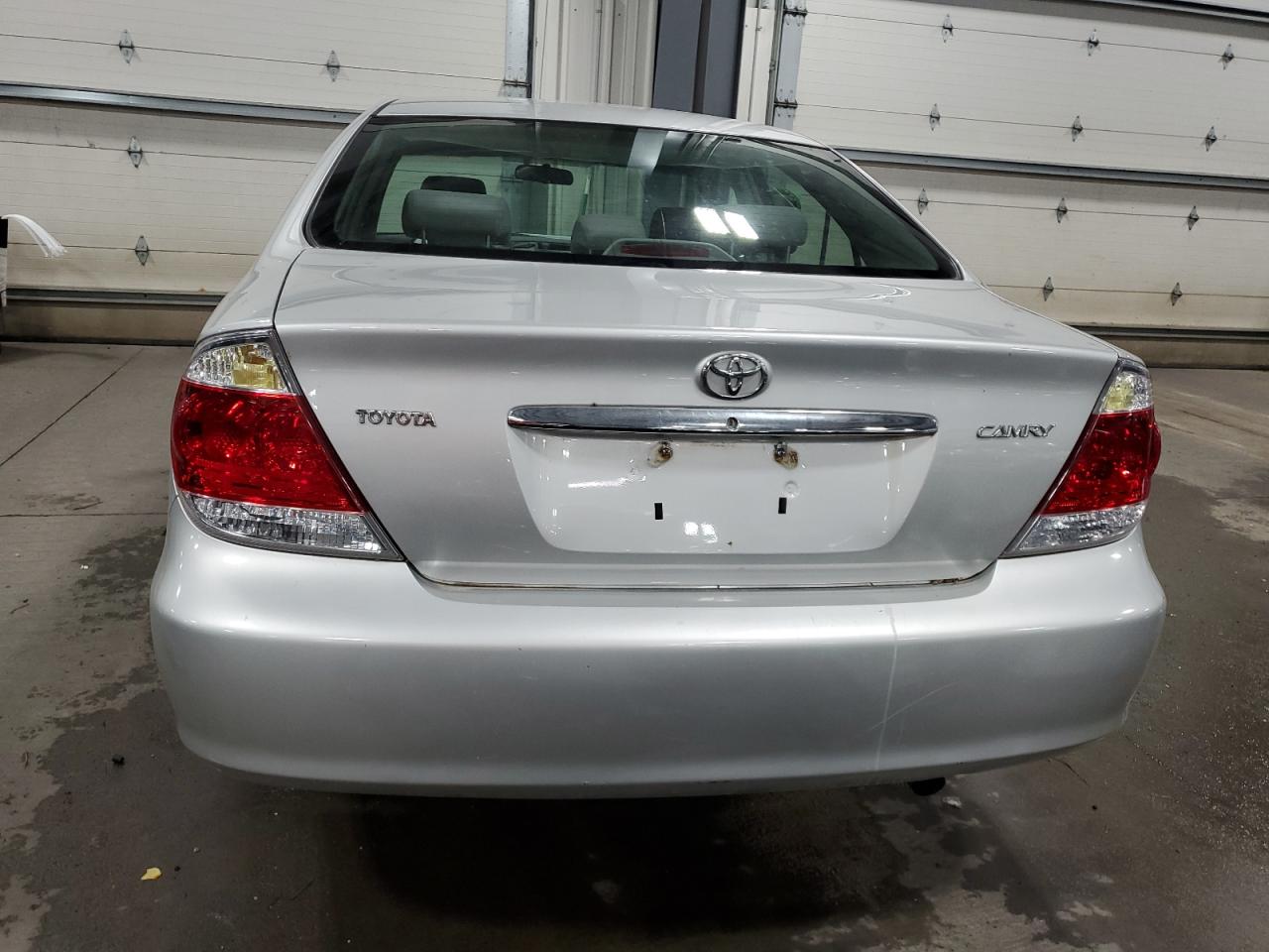 4T1BE32K75U093394 2005 Toyota Camry Le