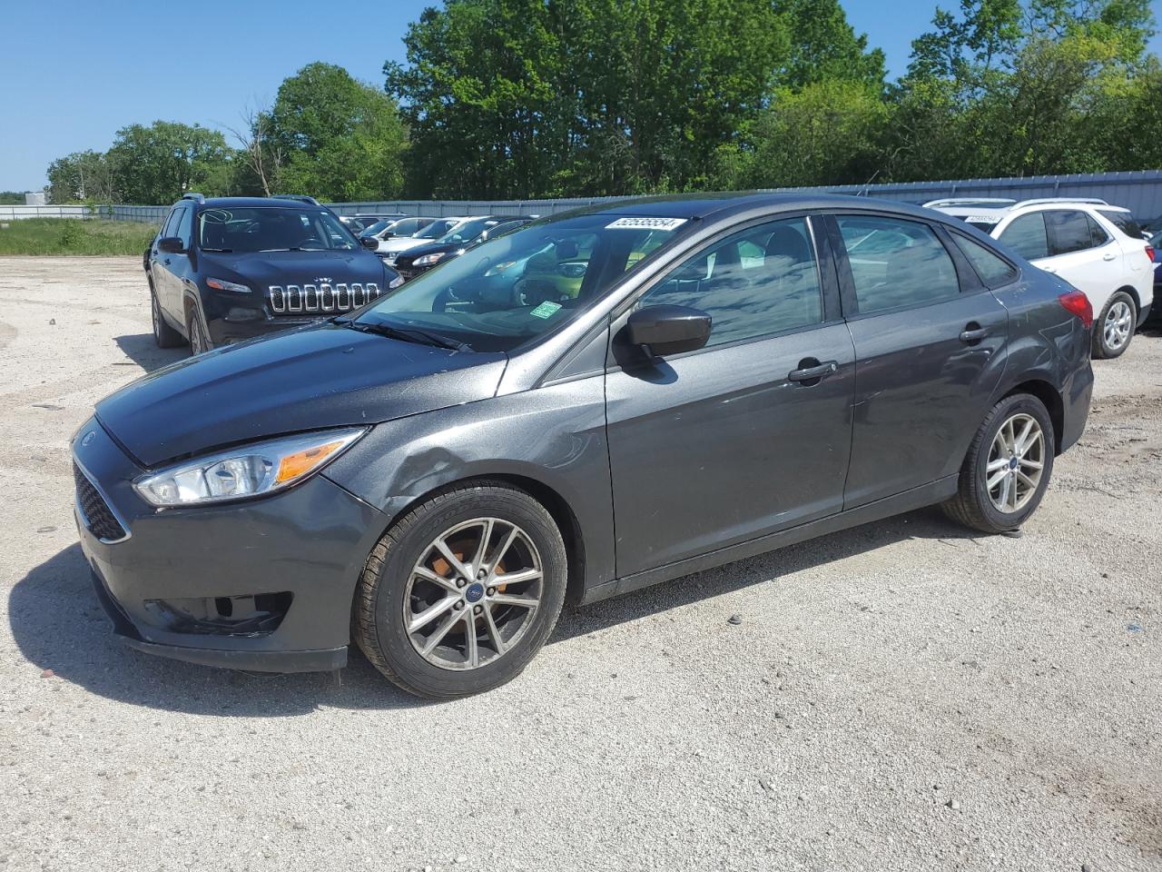 2018 Ford Focus Se vin: 1FADP3F29JL267201