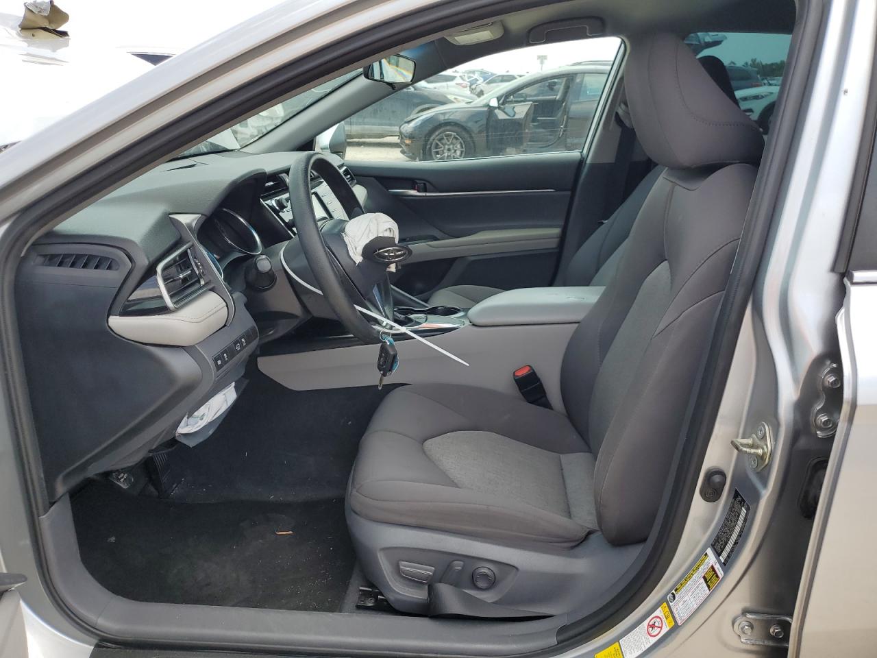 4T1B11HK2KU750041 2019 Toyota Camry L