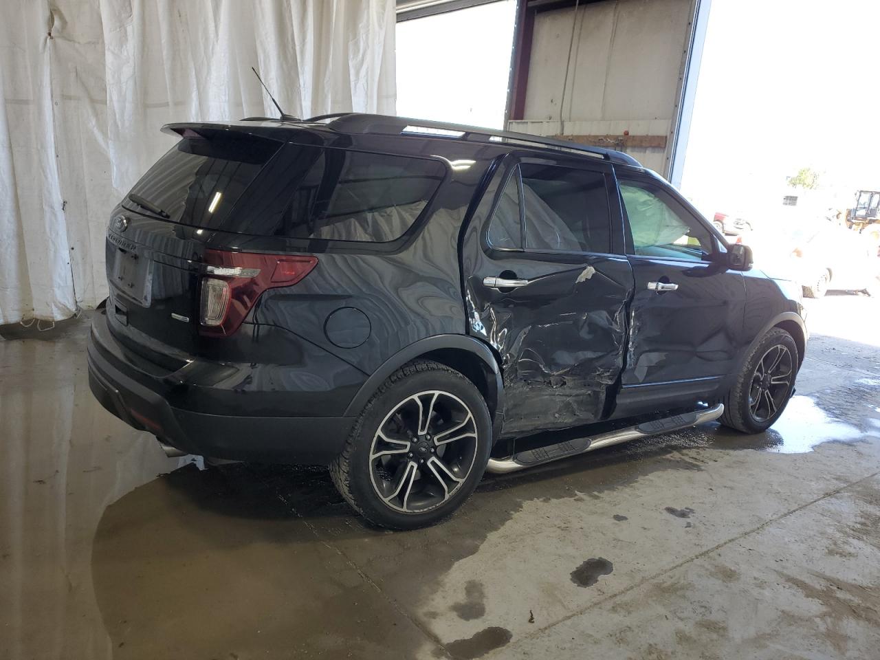 2014 Ford Explorer Sport vin: 1FM5K8GT8EGB75198