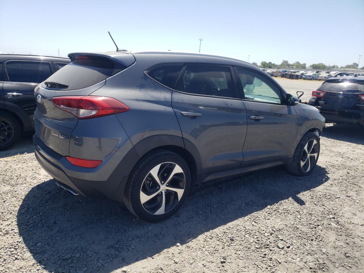 KM8J33A25GU230760 2016 Hyundai Tucson Limited