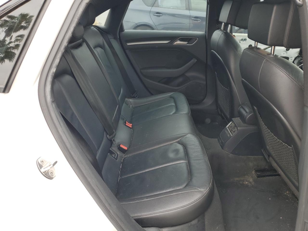 WAUENAF42HN001525 2017 Audi A3 Premium