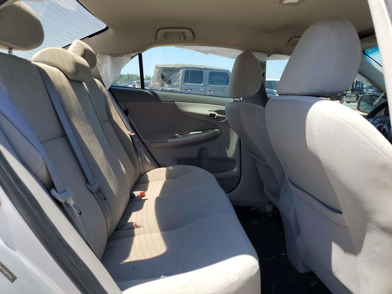 1NXBU4EE1AZ347741 2010 Toyota Corolla Base