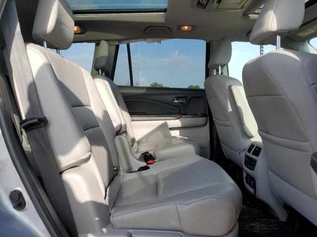 2018 Honda Pilot Elite VIN: 5FNYF6H08JB009573 Lot: 56442254