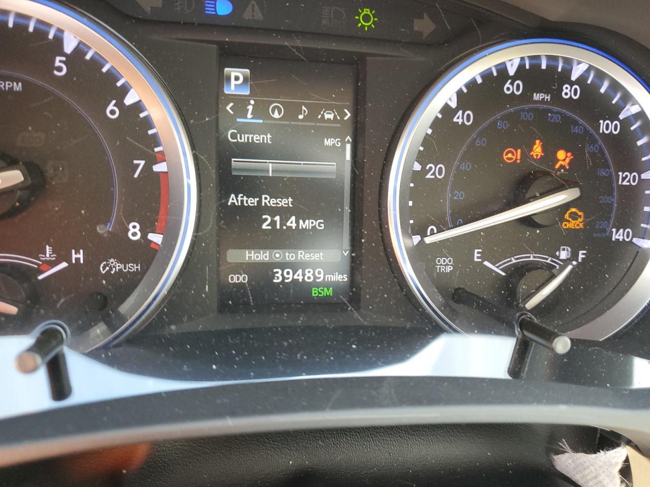 5TDJZRFH6KS939374 2019 Toyota Highlander Se