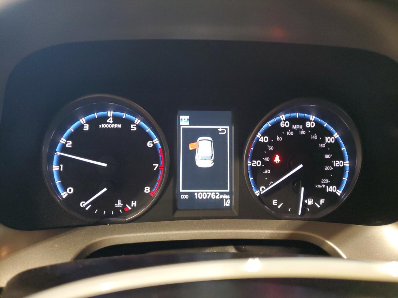 2T3BFREV8HW566396 2017 Toyota Rav4 Le