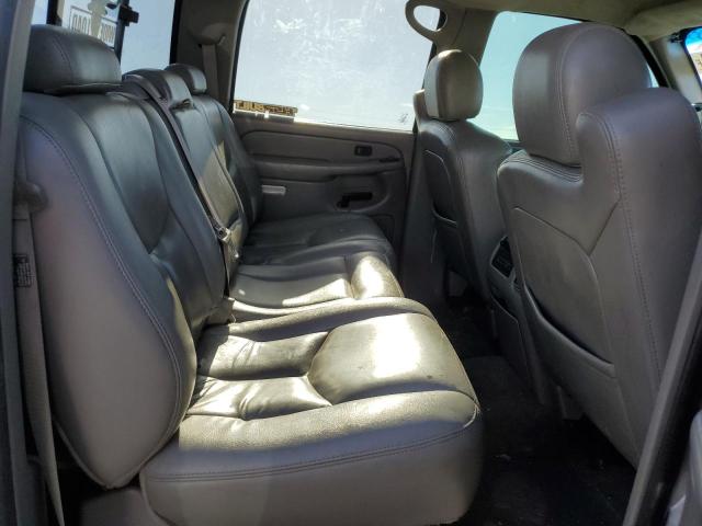2005 GMC Sierra K2500 Heavy Duty VIN: 1GTHK23225F918987 Lot: 56956814