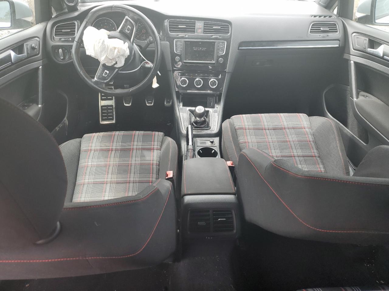 3VW5T7AU1GM001735 2016 Volkswagen Gti S/Se