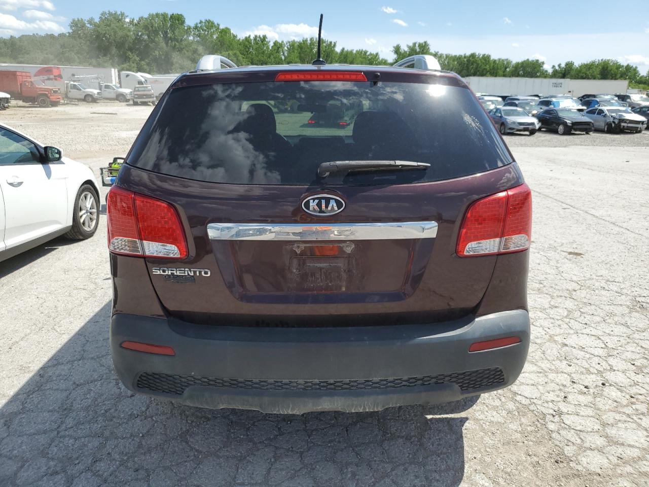 5XYKT4A24CG195915 2012 Kia Sorento Base