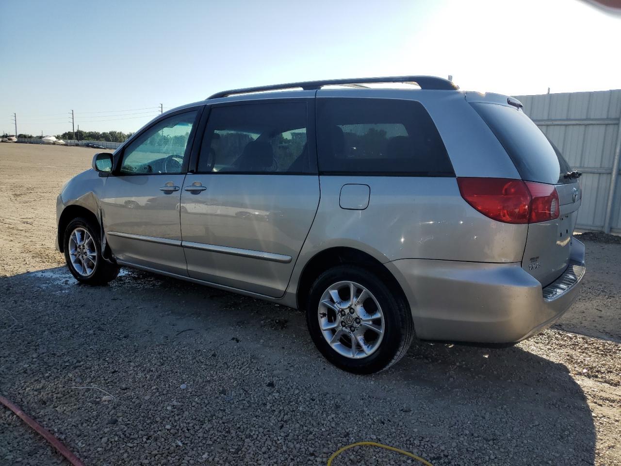 5TDBA22C16S059024 2006 Toyota Sienna Xle