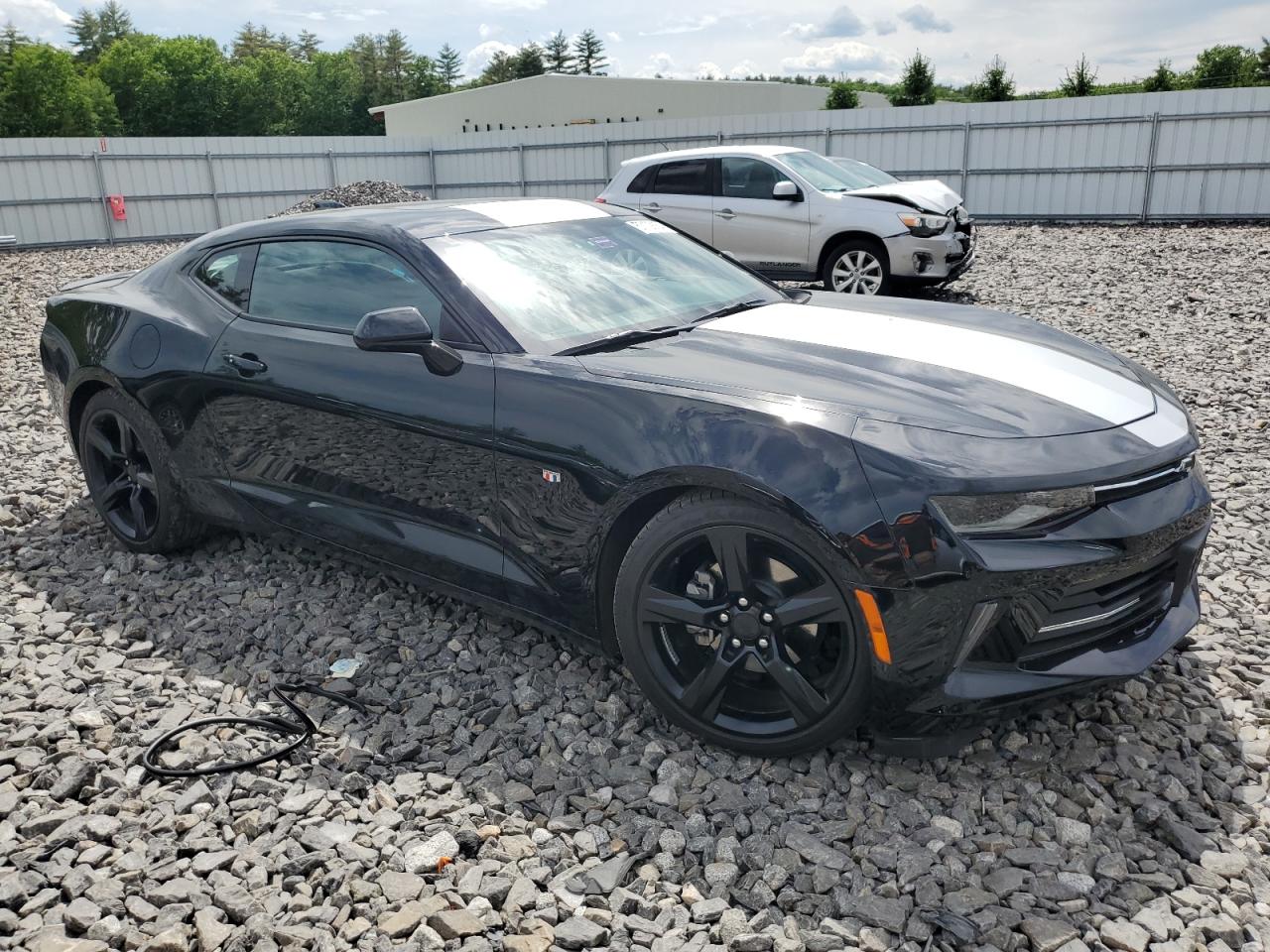 2017 Chevrolet Camaro Lt vin: 1G1FB1RS6H0121800