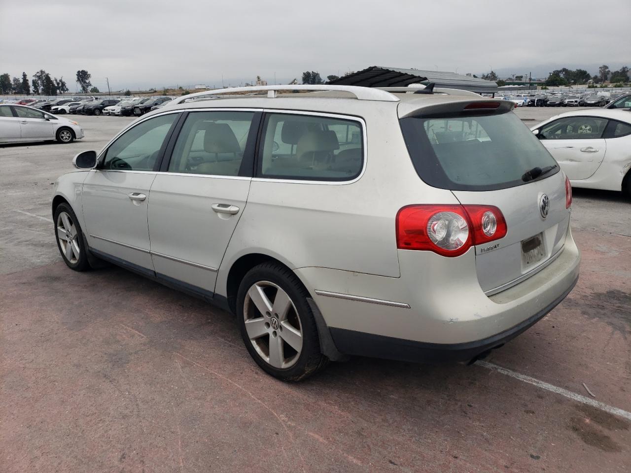 WVWXK93C09E082282 2009 Volkswagen Passat Wagon Turbo