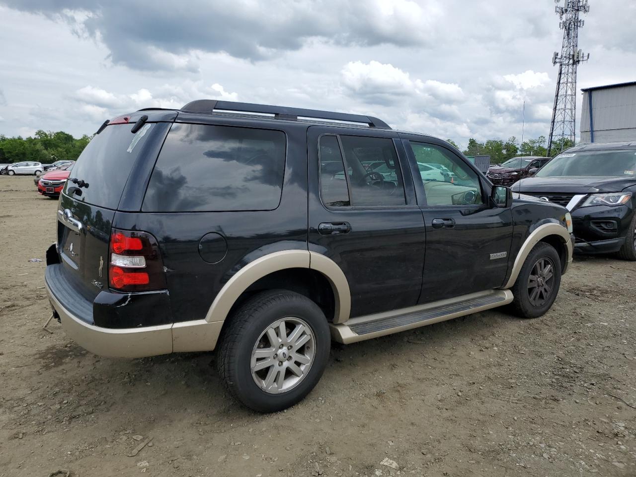 1FMEU74E38UB06290 2008 Ford Explorer Eddie Bauer