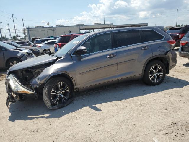 2018 Toyota Highlander Le VIN: 5TDBZRFH8JS873834 Lot: 56297484