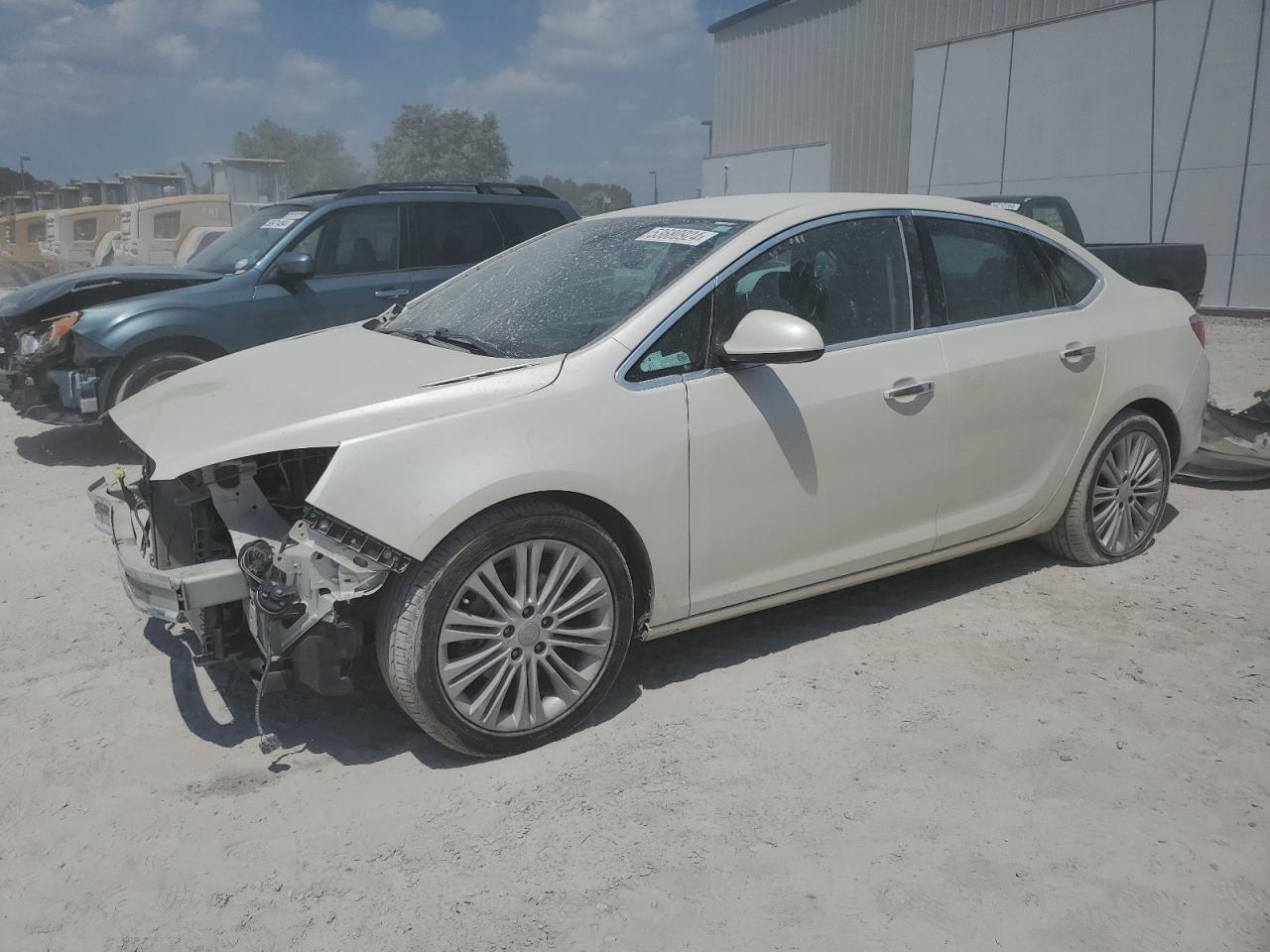 1G4PP5SK6E4167643 2014 Buick Verano